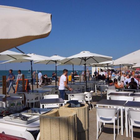 " Le Leana Cardi " Fecamp Bord De Mer Exteriör bild