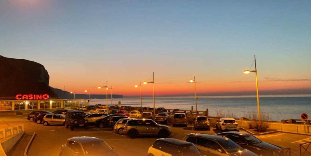 " Le Leana Cardi " Fecamp Bord De Mer Exteriör bild